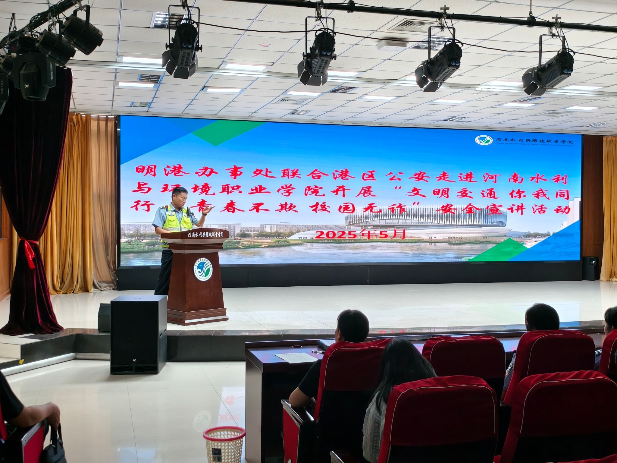 谈球吧体育官网入口
