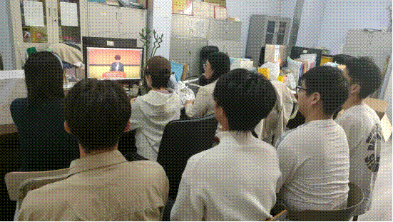 https://www.hwec.edu.cn/__local/5/9D/50/ADBDE11910DBBD5D0A81BE0D0C5_E8B86351_A7B5C.png