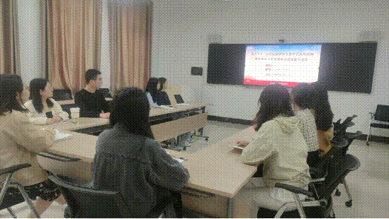 https://www.hwec.edu.cn/__local/4/06/6B/3611B45B47AEC4B9C6B0D78AEB7_112BC10E_A690F.png
