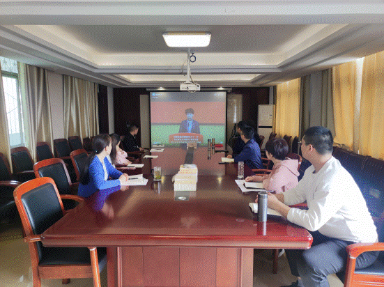 https://www.hwec.edu.cn/__local/D/2F/58/91ED4E7FE48C839FF3437C02B1E_D6D6155C_DE2B4.png
